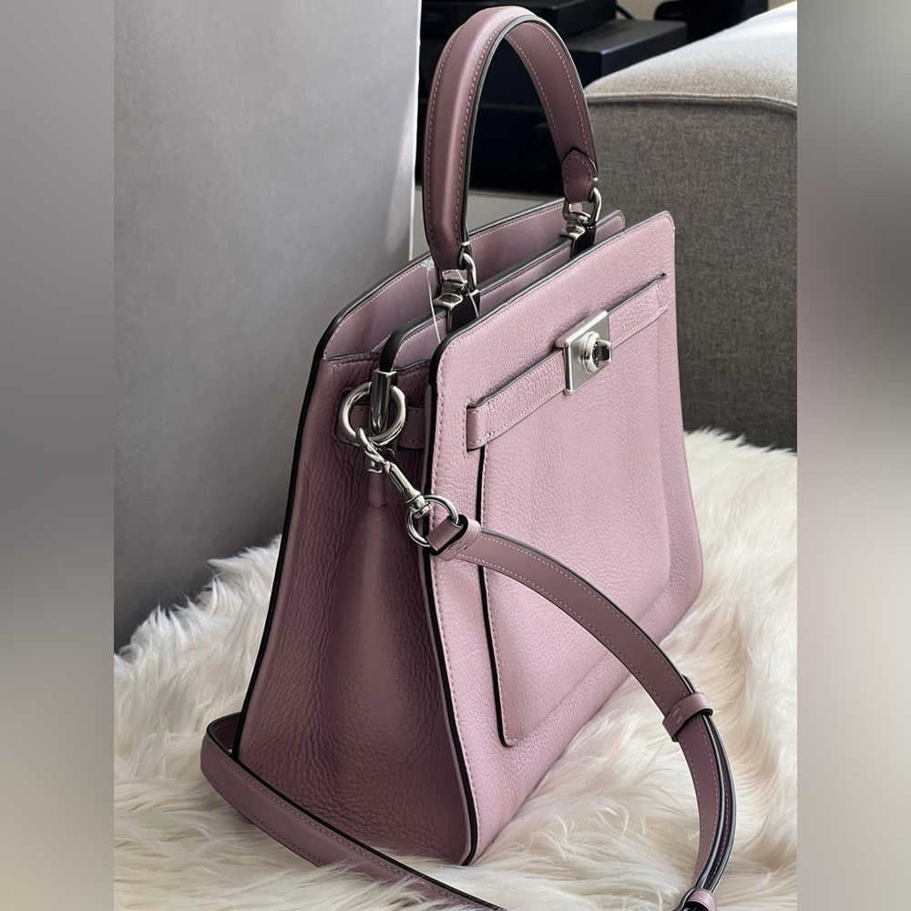C8209 - Coach Lane Carryall - Picture 2 of 12